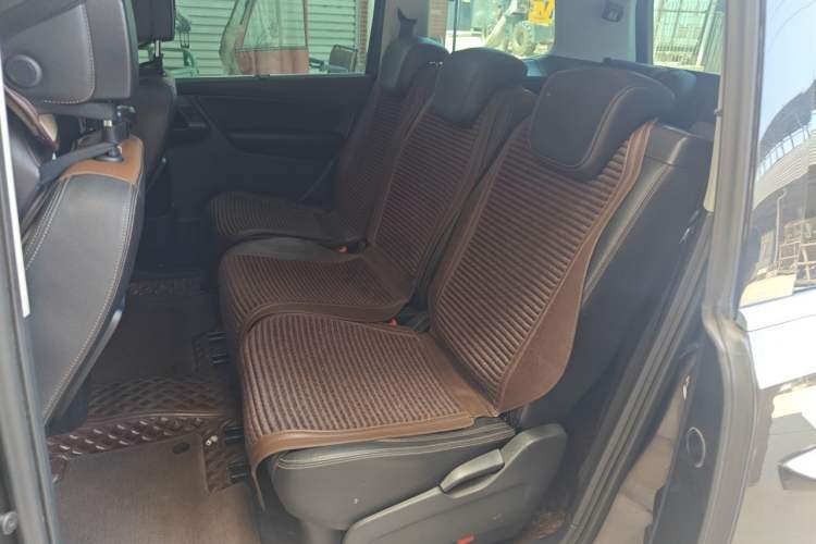 Used Volkswagen Sharan 2014 2.0 TSI Comfort Model Left Rear Seat