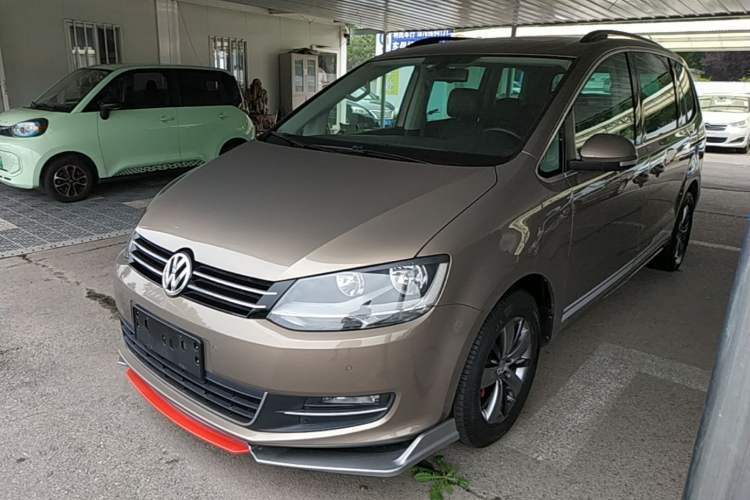 Used Volkswagen Sharan 2014 2.0 TSI Standard Model Guazi used car, China used car export, Used car for sale, Used  cars, Cheapest cars for sale
