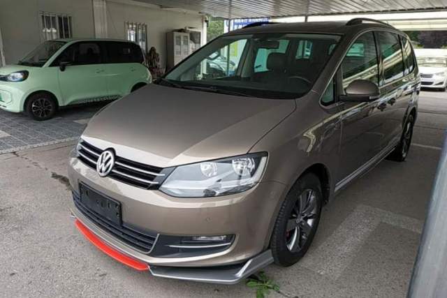 Ojetý Volkswagen Sharan 2014 2.0 TSI Standard Model