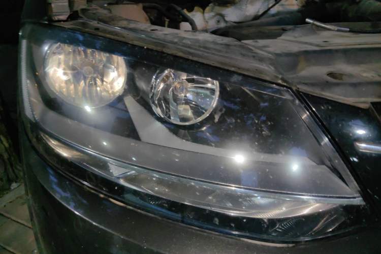 Used Volkswagen Sharan 2014 2.0 TSI Standard Model Right Front Headlight