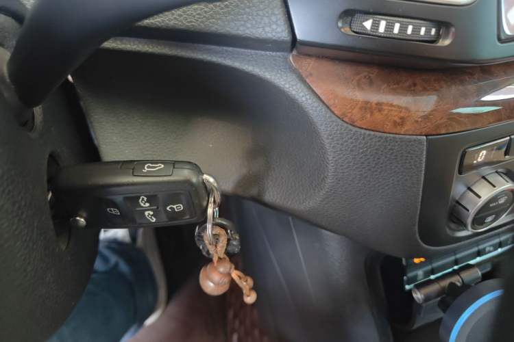 Used Volkswagen Sharan 2014 2.0 TSI Comfort Model Vehicle Key
