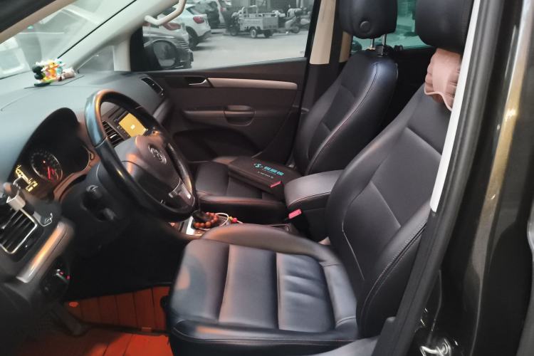 Used Volkswagen Sharan 2014 2.0 TSI Standard Model Left Front Seat