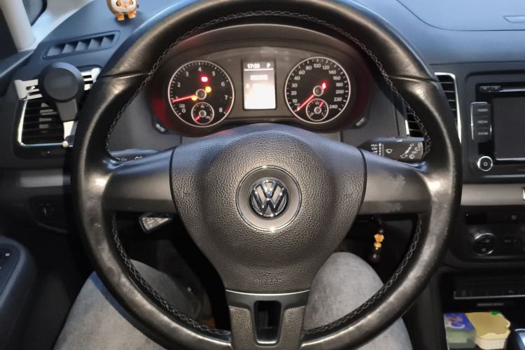 Used Volkswagen Sharan 2014 2.0 TSI Standard Model Steering Wheel