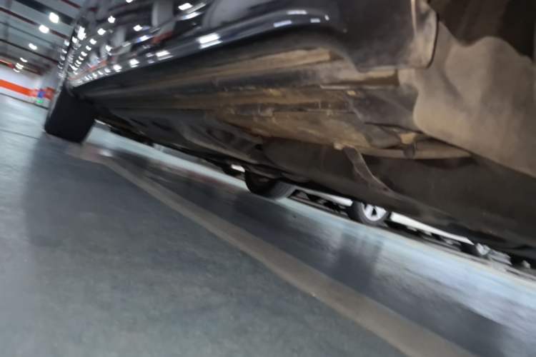 Used Volkswagen Sharan 2014 2.0 TSI Comfort Model Chassis Rear Left