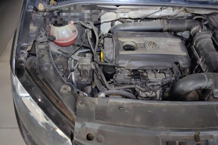Used Volkswagen Sharan 2014 2.0 TSI Luxury Model Engine Bay Right
