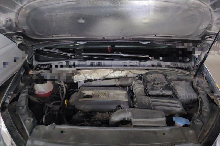 Used Volkswagen Sharan 2014 2.0 TSI Luxury Model Engine Bay