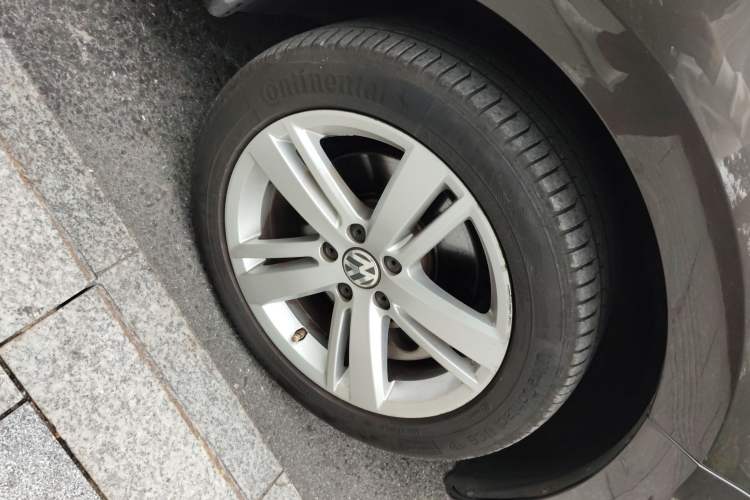 Used Volkswagen Sharan 2014 2.0 TSI Comfort Model Exterior 7