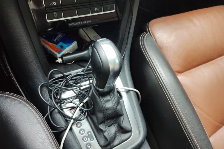 Used Volkswagen Sharan 2014 2.0 TSI Comfort Model Gear Lever