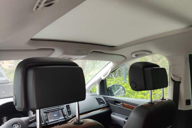 Used Volkswagen Sharan 2014 2.0 TSI Comfort Model Headliner