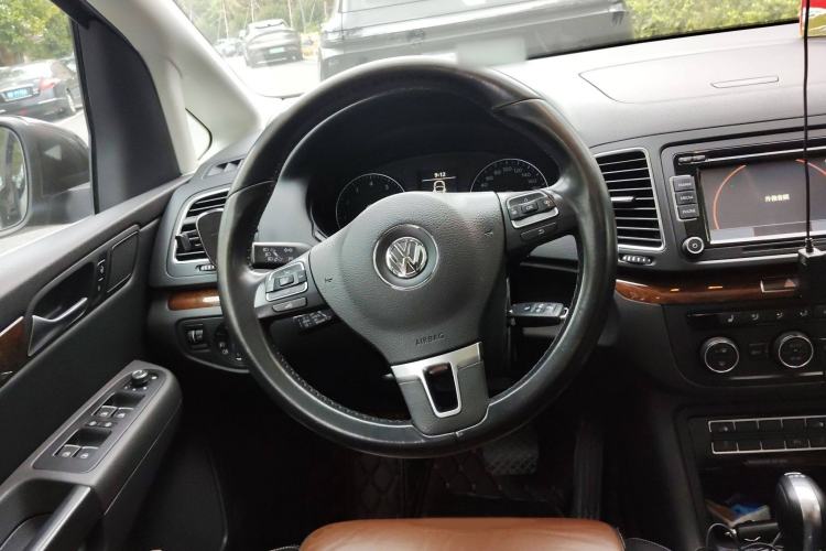 Used Volkswagen Sharan 2014 2.0 TSI Comfort Model Steering Wheel