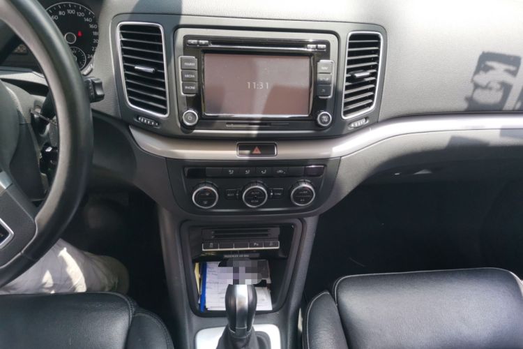Used Volkswagen Sharan 2014 2.0 TSI Standard Model Audio And AC Panel