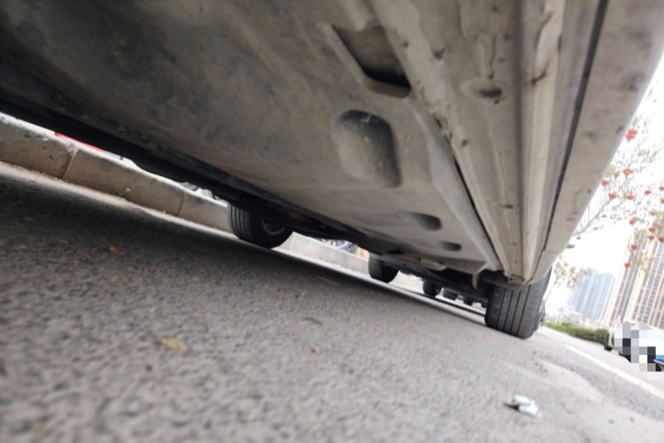 Used Volkswagen Sharan 2014 2.0 TSI Standard Model Chassis Front Left