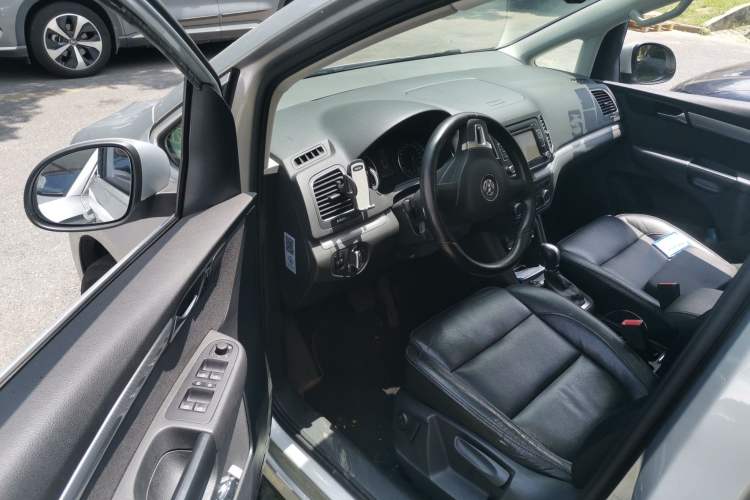 Used Volkswagen Sharan 2014 2.0 TSI Standard Model Driver Seat