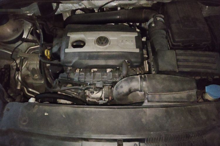 Used Volkswagen Sharan 2014 2.0 TSI Standard Model Engine Bay