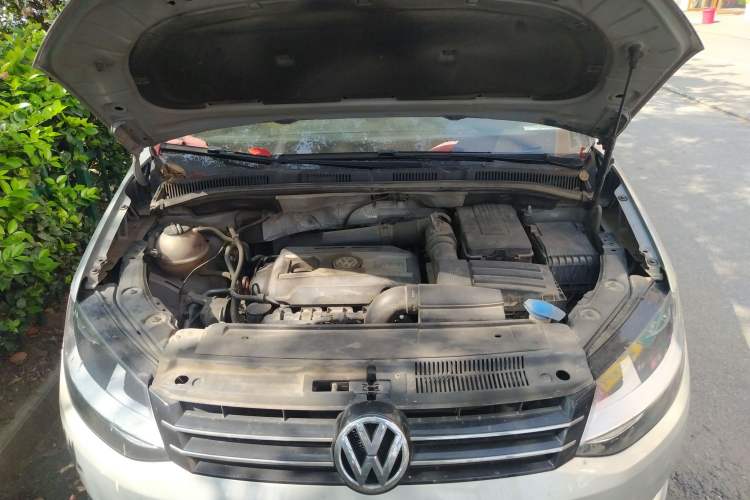 Used Volkswagen Sharan 2014 2.0 TSI Standard Model Engine Bay