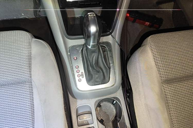 Used Volkswagen Sharan 2014 2.0 TSI Standard Model Gear Lever