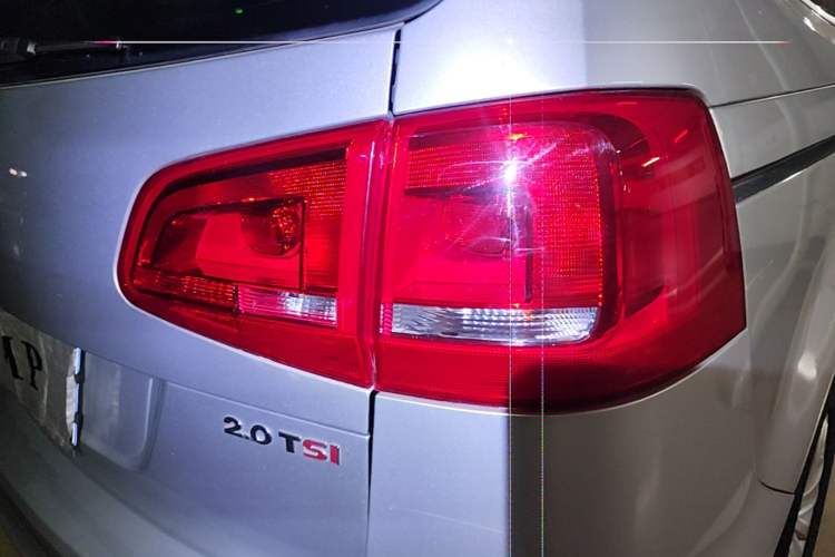 Used Volkswagen Sharan 2014 2.0 TSI Standard Model Right Rear Taillight