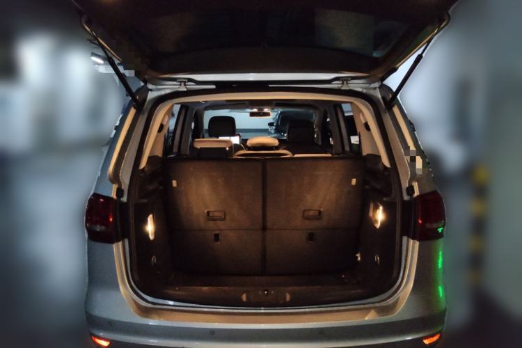 Used Volkswagen Sharan 2014 2.0 TSI Standard Model Trunk