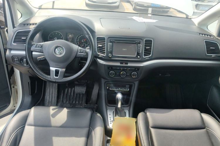 Used Volkswagen Sharan 2014 2.0 TSI Standard Model Center Console