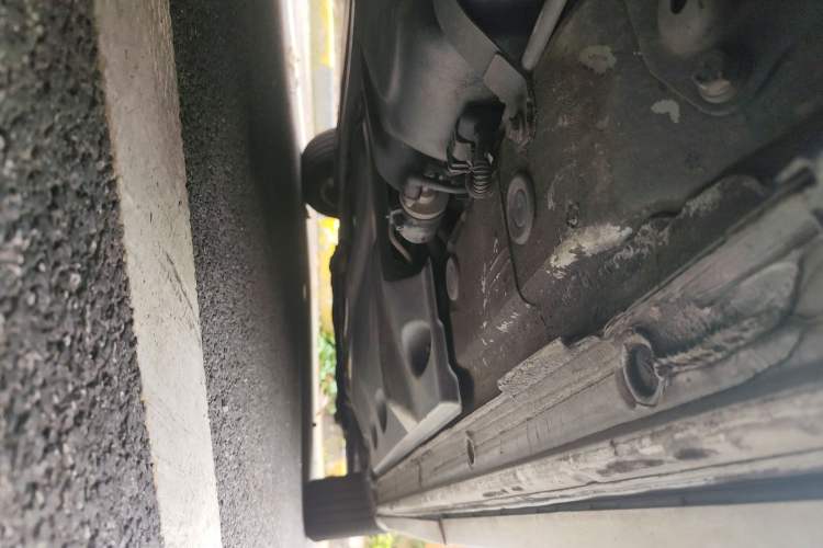 Used Volkswagen Sharan 2014 2.0 TSI Standard Model Chassis Rear Right