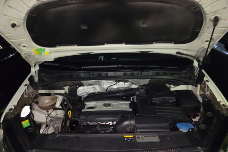 Used Volkswagen Sharan 2014 2.0 TSI Standard Model Engine Bay
