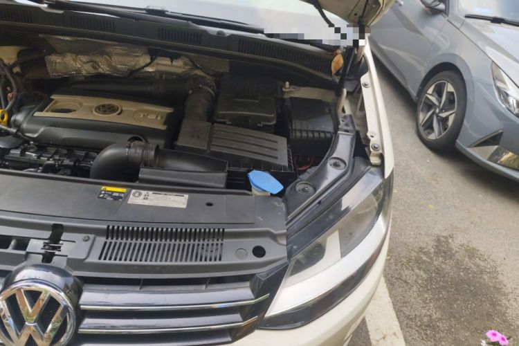 Used Volkswagen Sharan 2014 2.0 TSI Standard Model Engine Bay Left