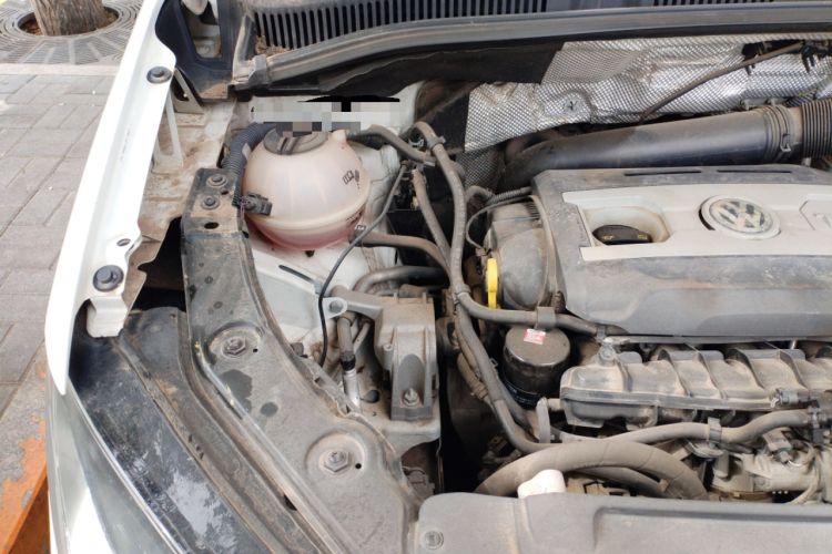 Used Volkswagen Sharan 2014 2.0 TSI Standard Model Engine Bay Right