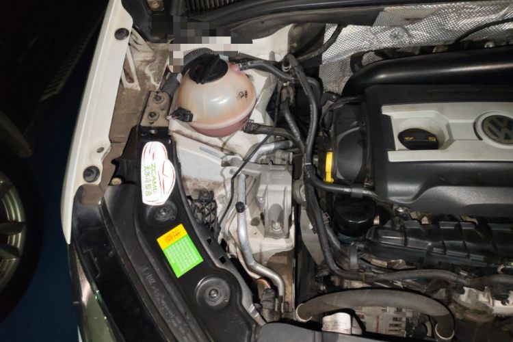 Used Volkswagen Sharan 2014 2.0 TSI Standard Model Engine Bay Right