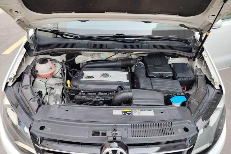 Used Volkswagen Sharan 2014 2.0 TSI Comfort Model Engine Bay