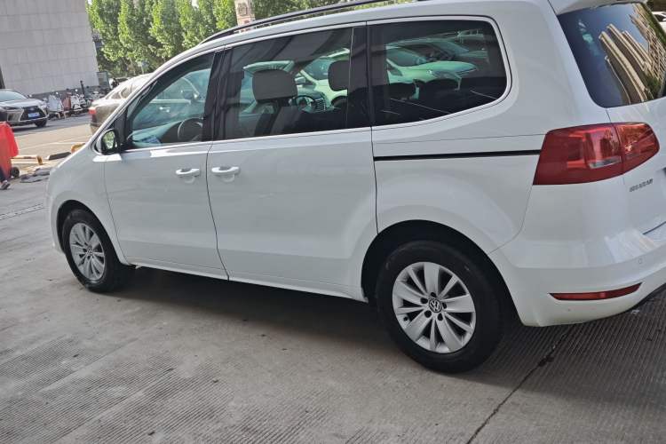 Used Volkswagen Sharan 2014 2.0 TSI Standard Model Exterior 3