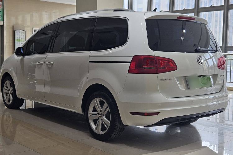 Used Volkswagen Sharan 2014 2.0 TSI Comfort Model Exterior 4