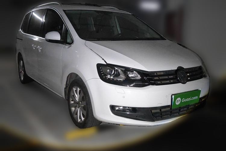 Used Volkswagen Sharan 2014 2.0 TSI Comfort Model Front Right 45 Deg