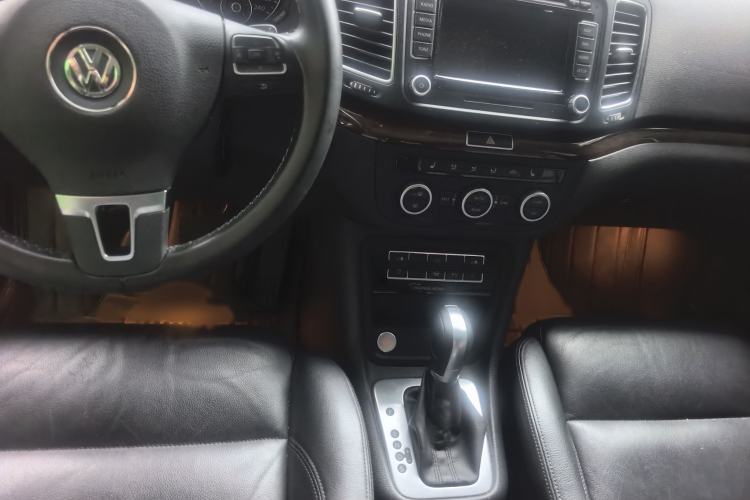 Used Volkswagen Sharan 2014 2.0 TSI Luxury Model Gear Lever