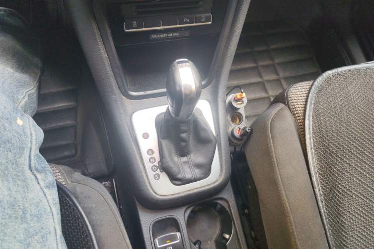 Used Volkswagen Sharan 2014 2.0 TSI Standard Model Gear Lever