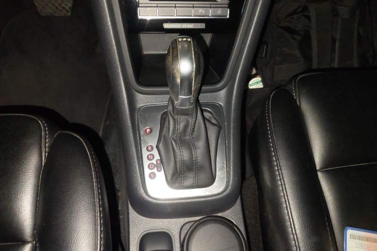 Used Volkswagen Sharan 2014 2.0 TSI Standard Model Gear Lever