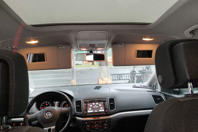 Used Volkswagen Sharan 2014 2.0 TSI Standard Model Headliner