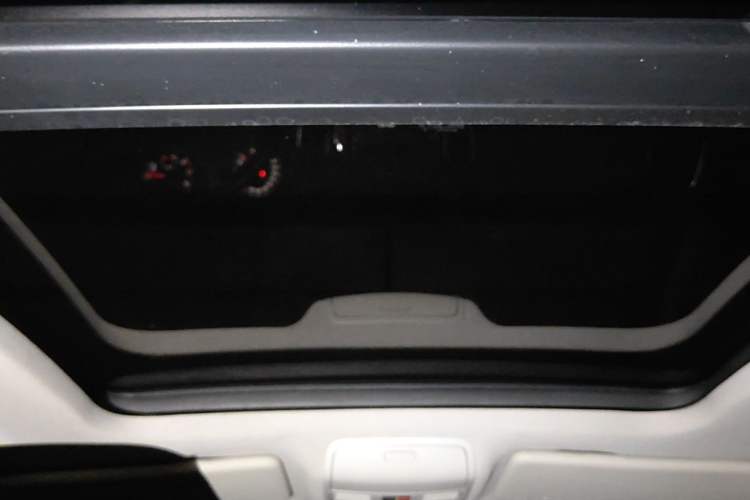 Used Volkswagen Sharan 2014 2.0 TSI Comfort Model Headliner
