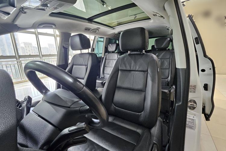 Used Volkswagen Sharan 2014 2.0 TSI Comfort Model Interior 12
