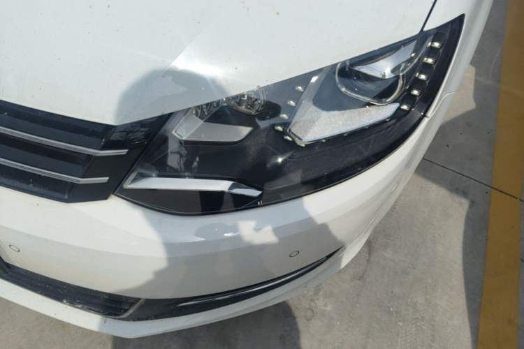 Used Volkswagen Sharan 2014 2.0 TSI Standard Model Left Front Headlight