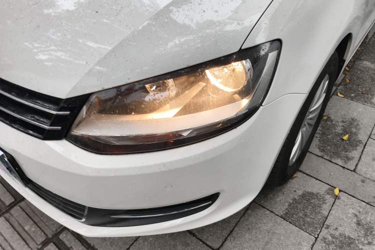 Used Volkswagen Sharan 2014 2.0 TSI Standard Model Left Front Headlight