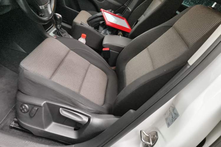 Used Volkswagen Sharan 2014 2.0 TSI Standard Model Left Front Seat