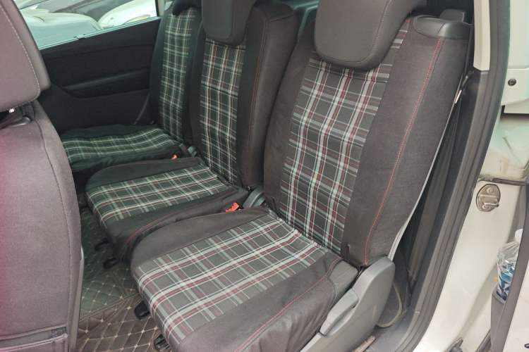 Used Volkswagen Sharan 2014 2.0 TSI Standard Model Left Rear Seat