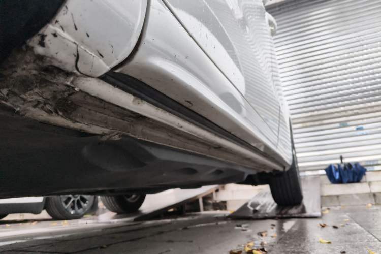 Used Volkswagen Sharan 2014 2.0 TSI Standard Model Left Side Sill