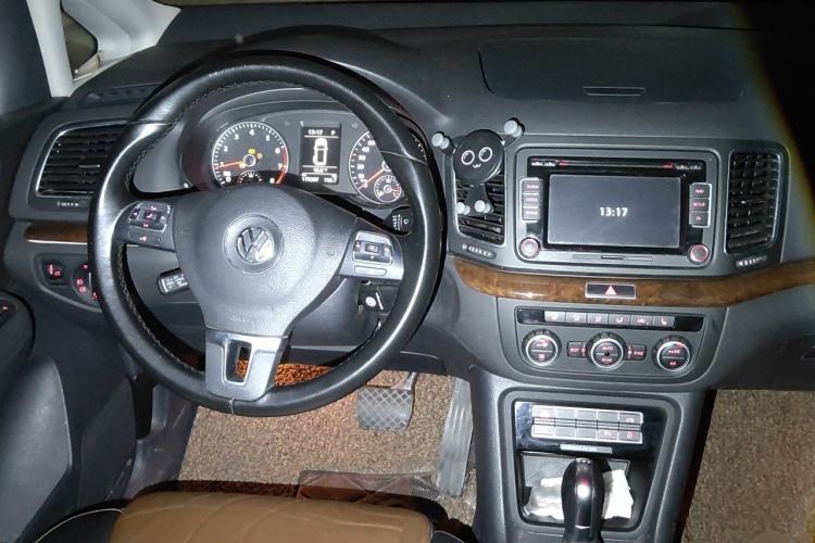 Used Volkswagen Sharan 2014 2.0 TSI Comfort Model Steering Wheel