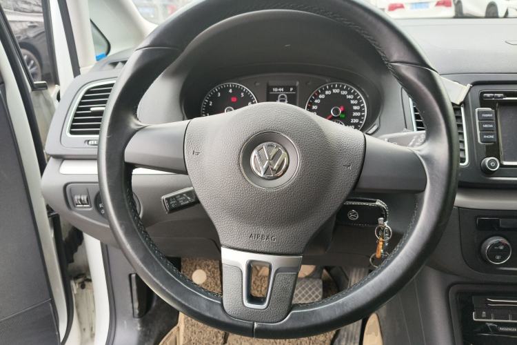 Used Volkswagen Sharan 2014 2.0 TSI Standard Model Steering Wheel
