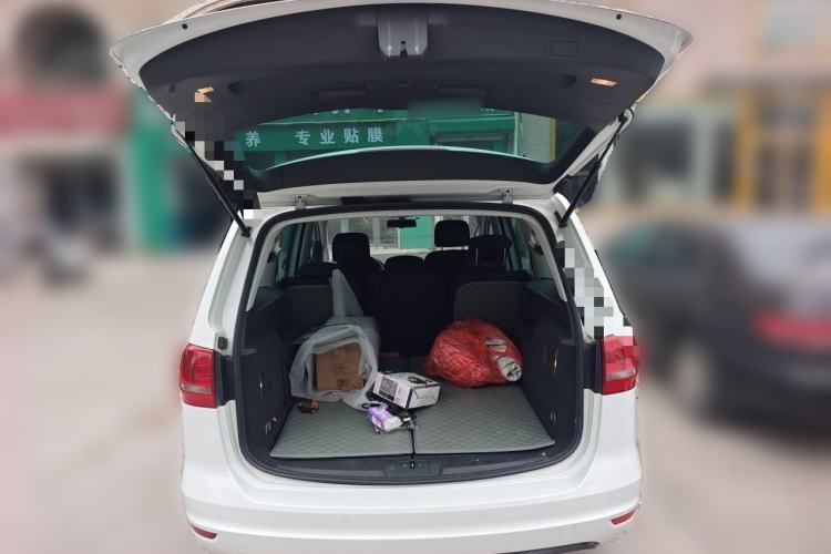 Used Volkswagen Sharan 2014 2.0 TSI Standard Model Trunk