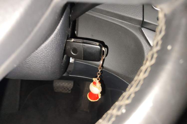 Used Volkswagen Sharan 2014 2.0 TSI Standard Model Vehicle Key