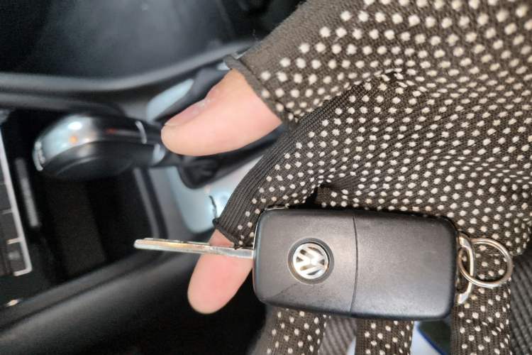 Used Volkswagen Sharan 2014 2.0 TSI Standard Model Vehicle Key