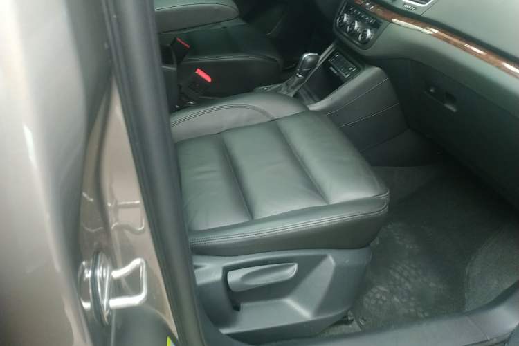 Used Volkswagen Sharan 2014 2.0 TSI Comfort Model Right Front Seat