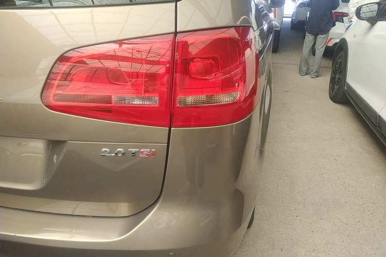 Used Volkswagen Sharan 2014 2.0 TSI Comfort Model Right Rear Taillight